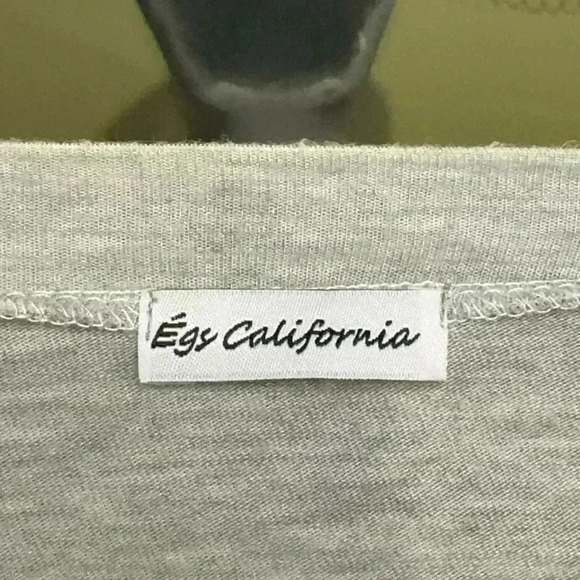 Light gray sweatshirt like top with lace accent sleeves- Size Large - Picture 7 of 7